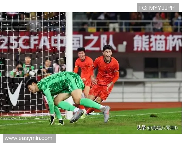 国足迎战乌兹别克全力争胜进球大战期待精彩瞬间